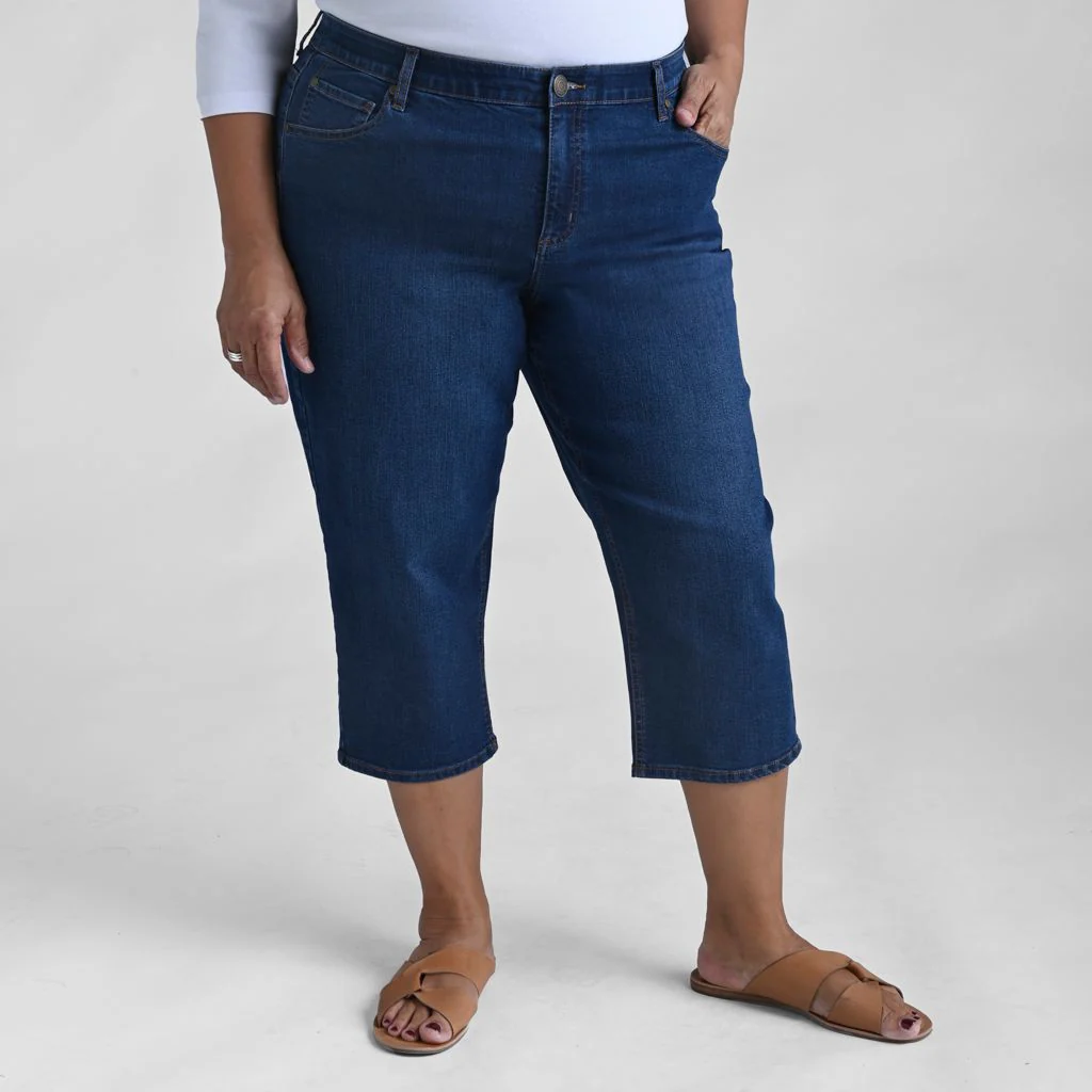 Everyday Denim Relaxed Fit Capri - Image 11