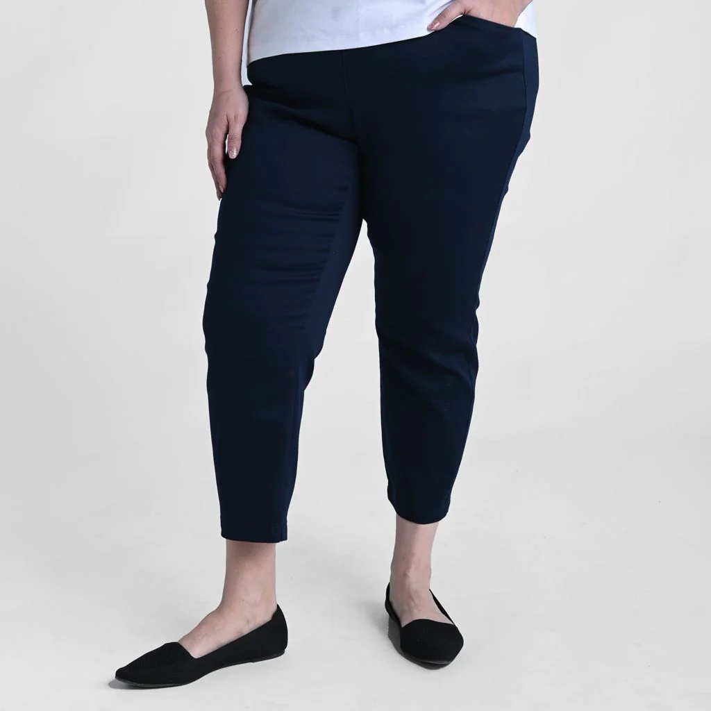 Signature Slimming Pull On Ankle Pant - Image 7