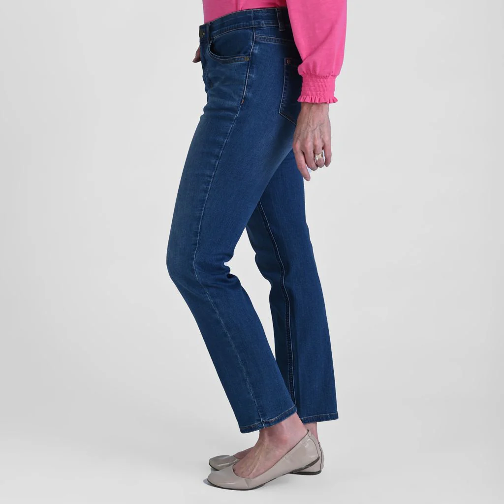 Signature Slimming Shaped Fit Tapered Leg Jean - Dark Stonewash - Image 3